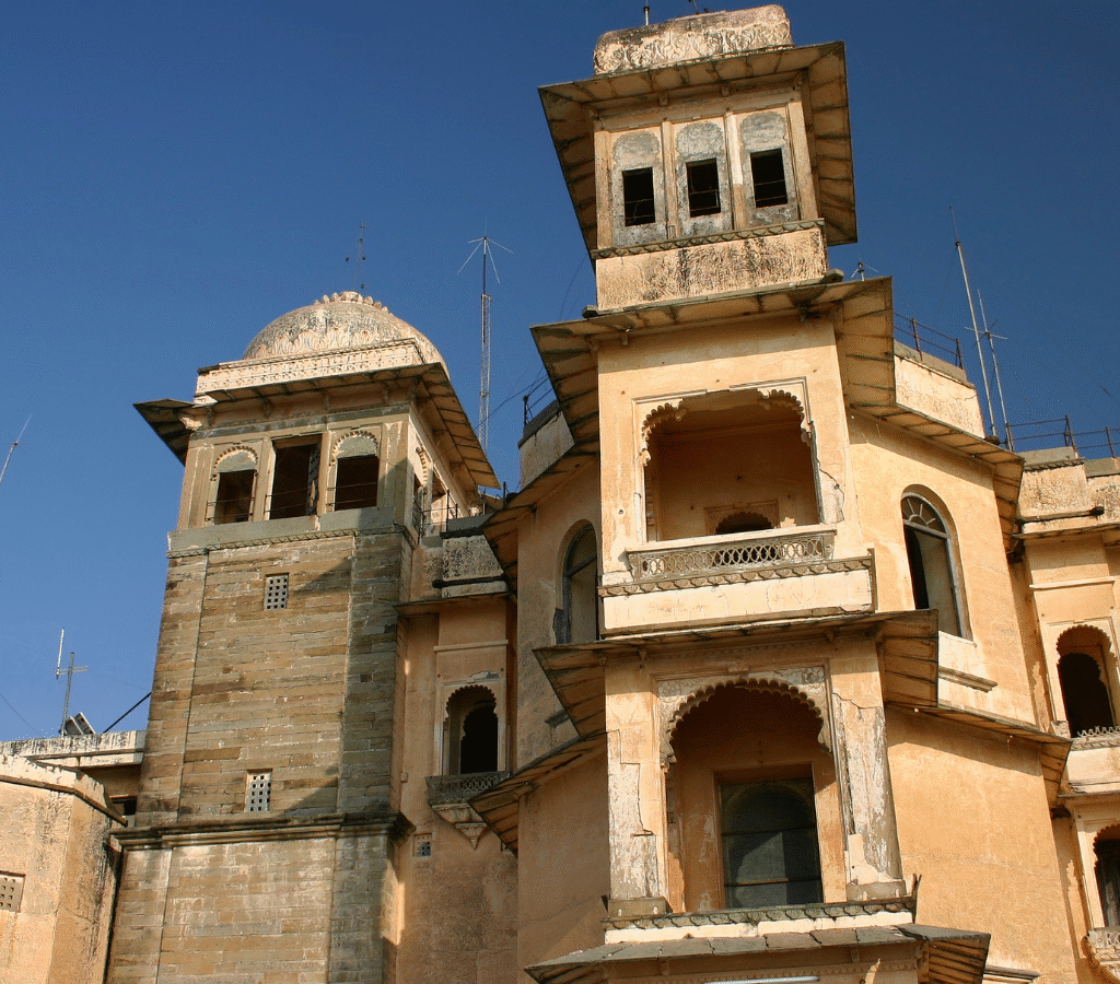 Udaipur Tourist Places PDF