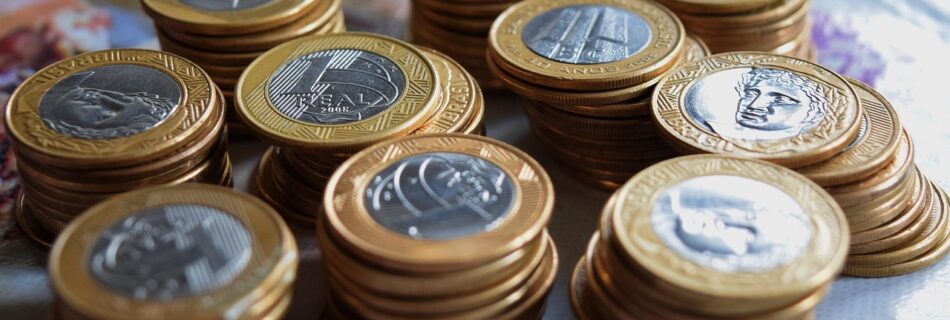 Real estate benefits and risks